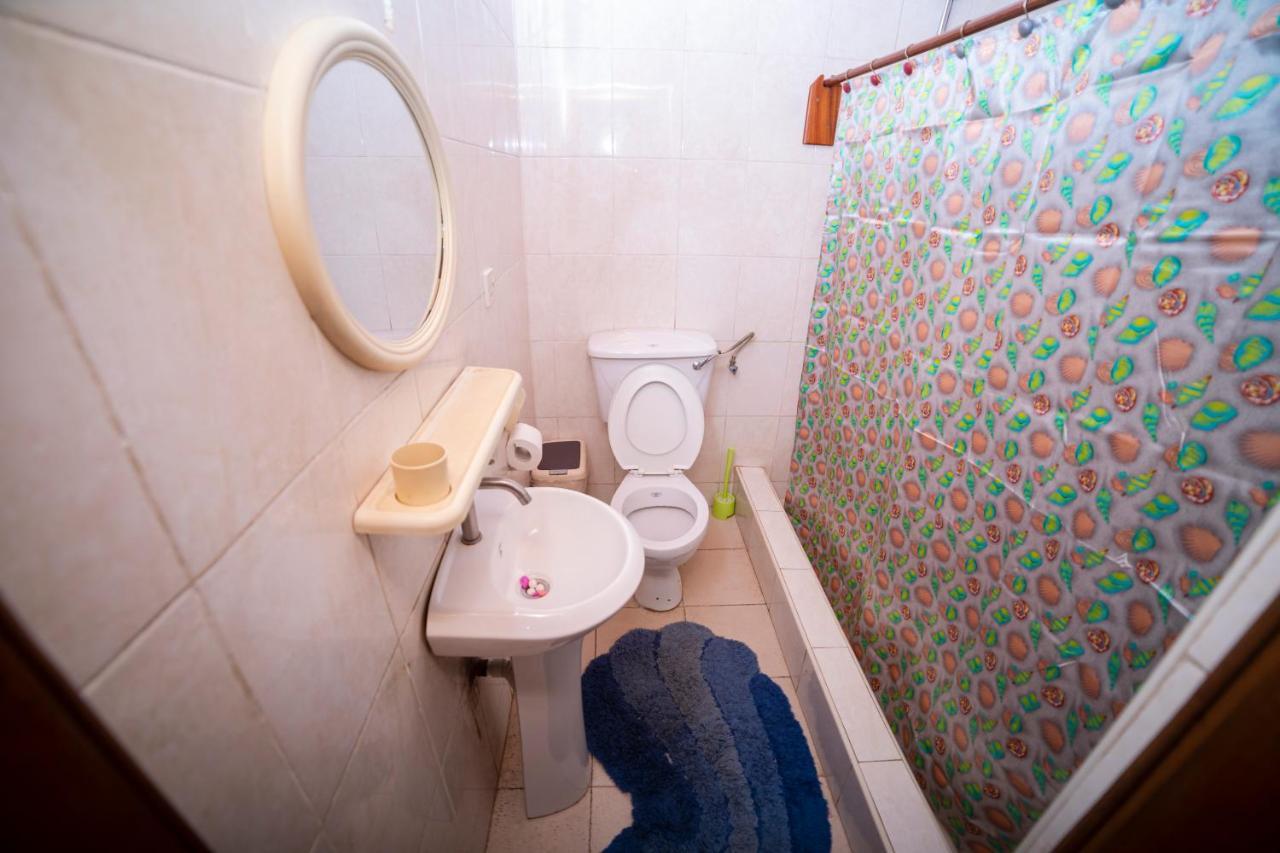 אקרה Bombay Hotel מראה חיצוני תמונה